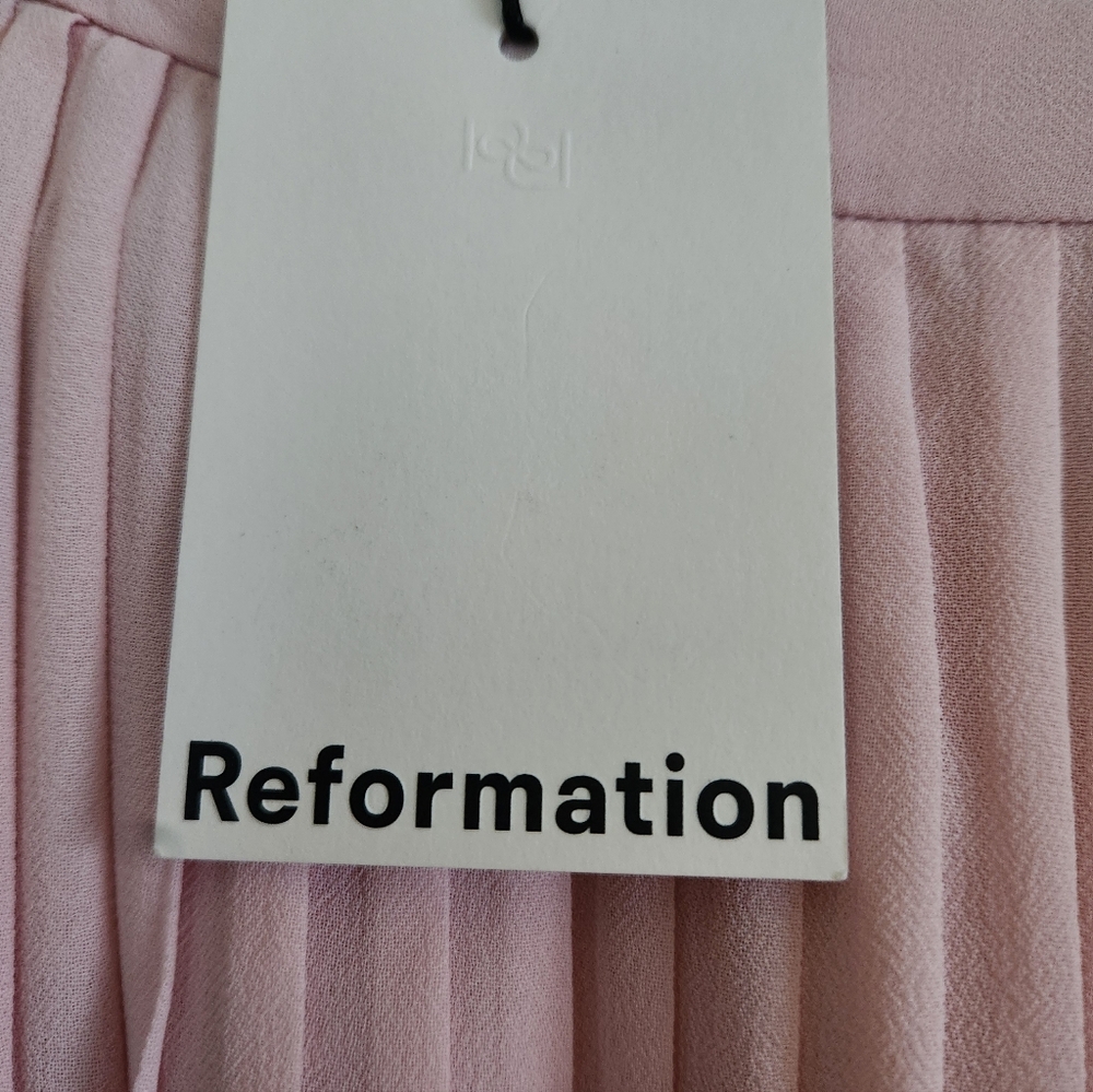 REFORMATION PINK LOVELL BLOSSOM CHERRY PLEATED MINI SKIRT Med NWT - Picture 3 of 11